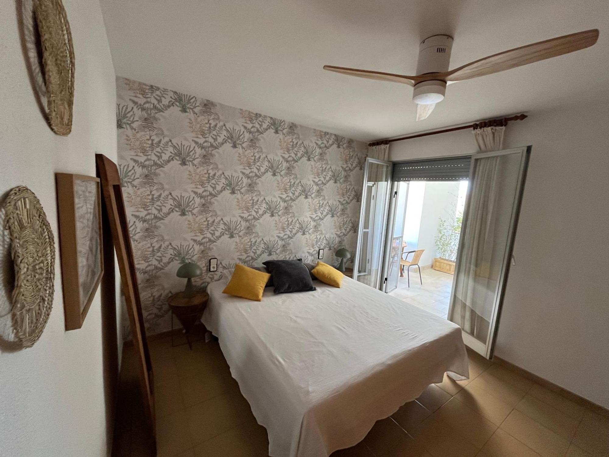Moderno Apartamento Vacacional Deltebre Esterno foto
