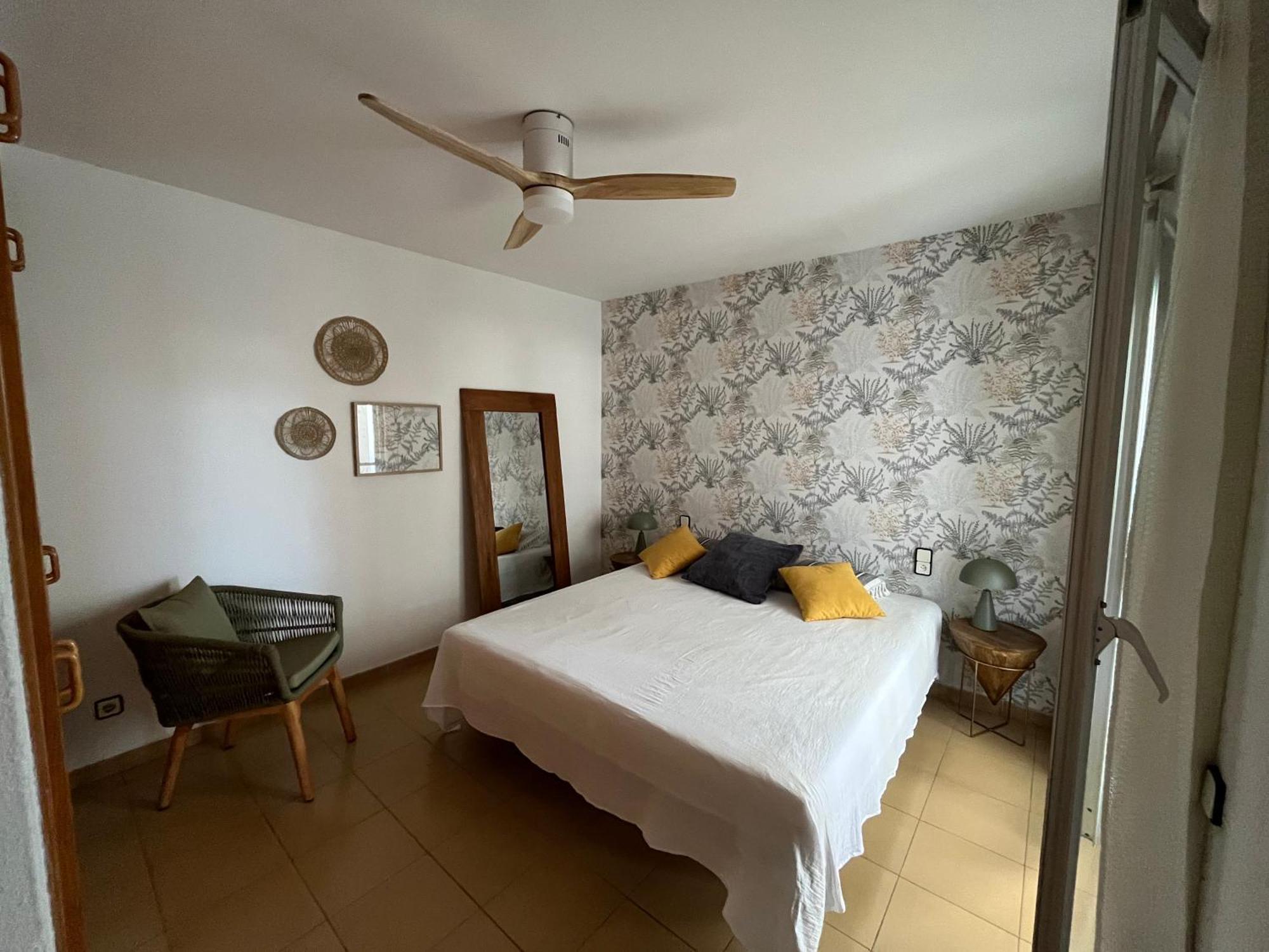 Moderno Apartamento Vacacional Deltebre Esterno foto